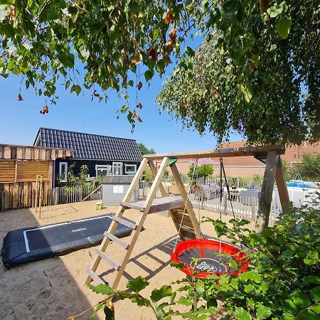 Wellness Chalet Met Jacuzzi, Sauna, Omheinde Tuin, Sint Annaland Zewnętrze zdjęcie