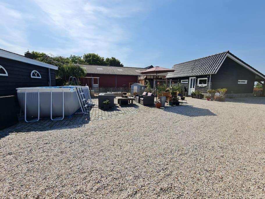 Wellness Chalet Met Jacuzzi, Sauna, Omheinde Tuin, Sint Annaland Zewnętrze zdjęcie