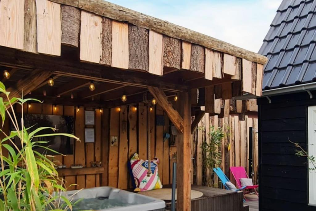Wellness Chalet Met Jacuzzi, Sauna, Omheinde Tuin, Sint Annaland Zewnętrze zdjęcie