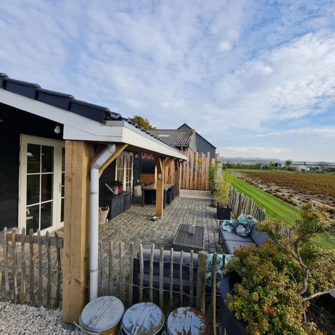 Wellness Chalet Met Jacuzzi, Sauna, Omheinde Tuin, Sint Annaland Zewnętrze zdjęcie